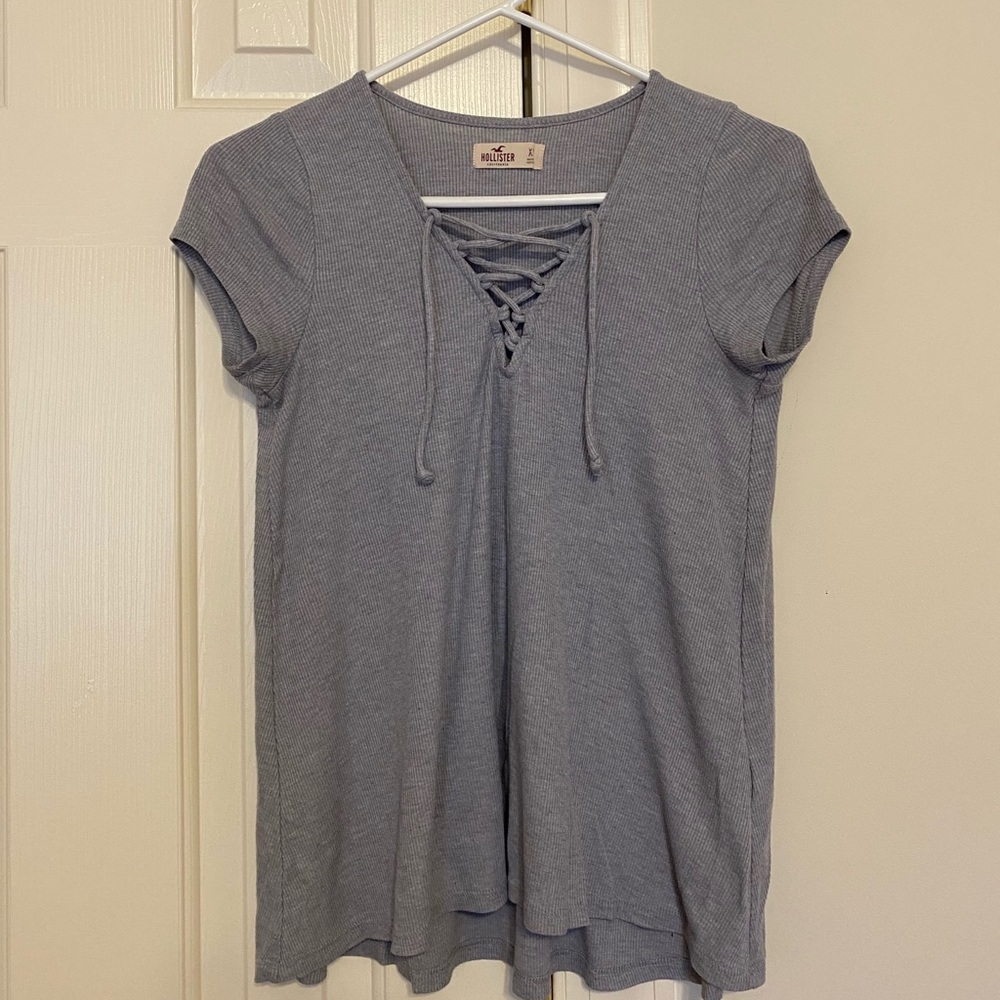 Hollister top